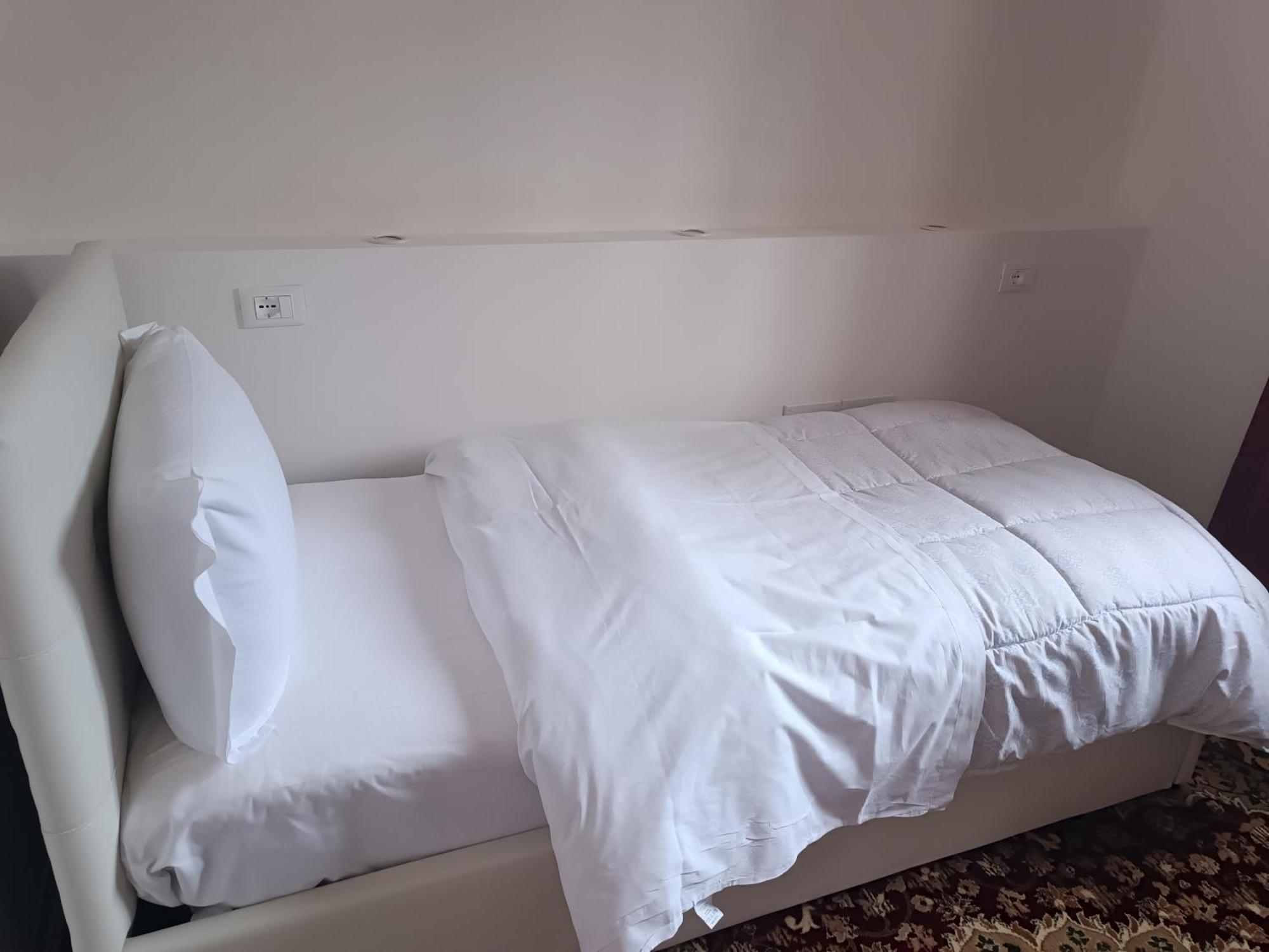 テッセラ Locazione Turistica 2 Bed & Breakfast エクステリア 写真